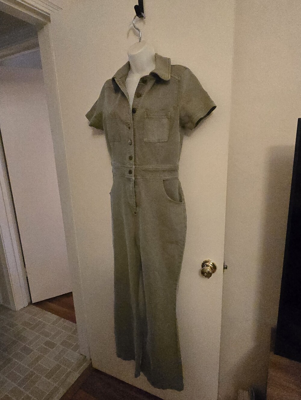 Urban Outfitters Sage Green Utility Jumpsuit Size Medium Wide Leg - Picture 3 of 9